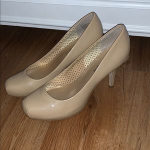Tan Heels